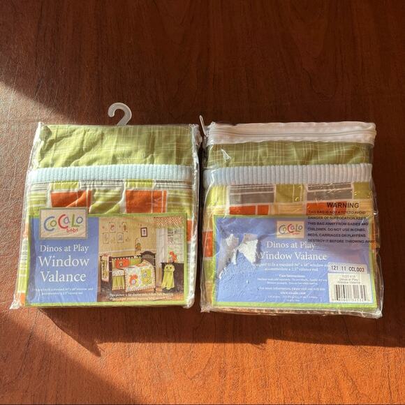 CoCaLo Dinos At Play Window Valance set of 2 Green - Picture 9 of 11